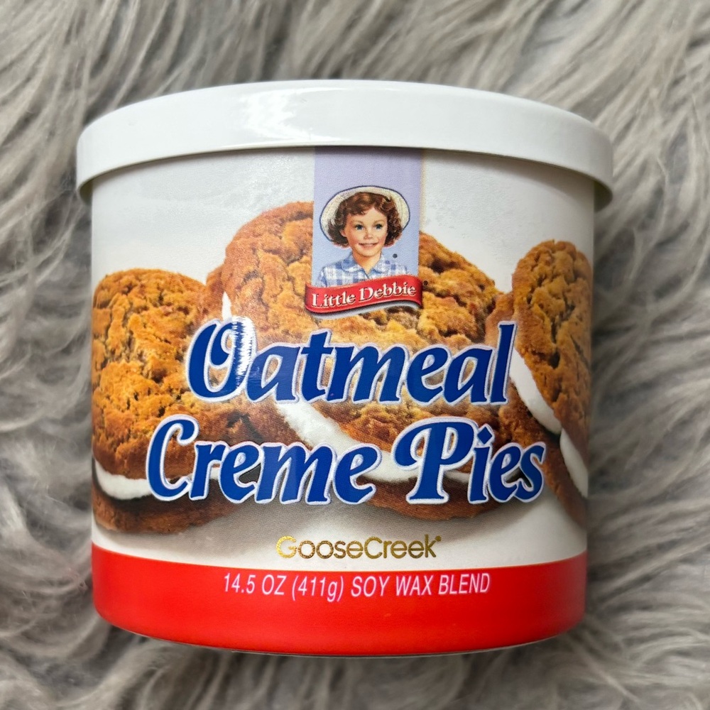 Goose Creek Oatmeal Creme Pies three wick candle NWT